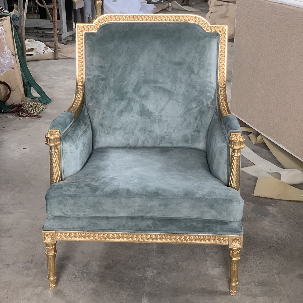 SOFA KATI LOUIS XVI DÁN LÁ VÀNG