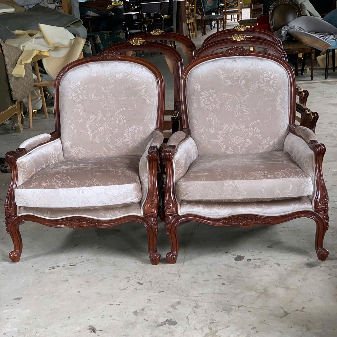 SOFA ĐƠN HOA MAI LOUIS XV