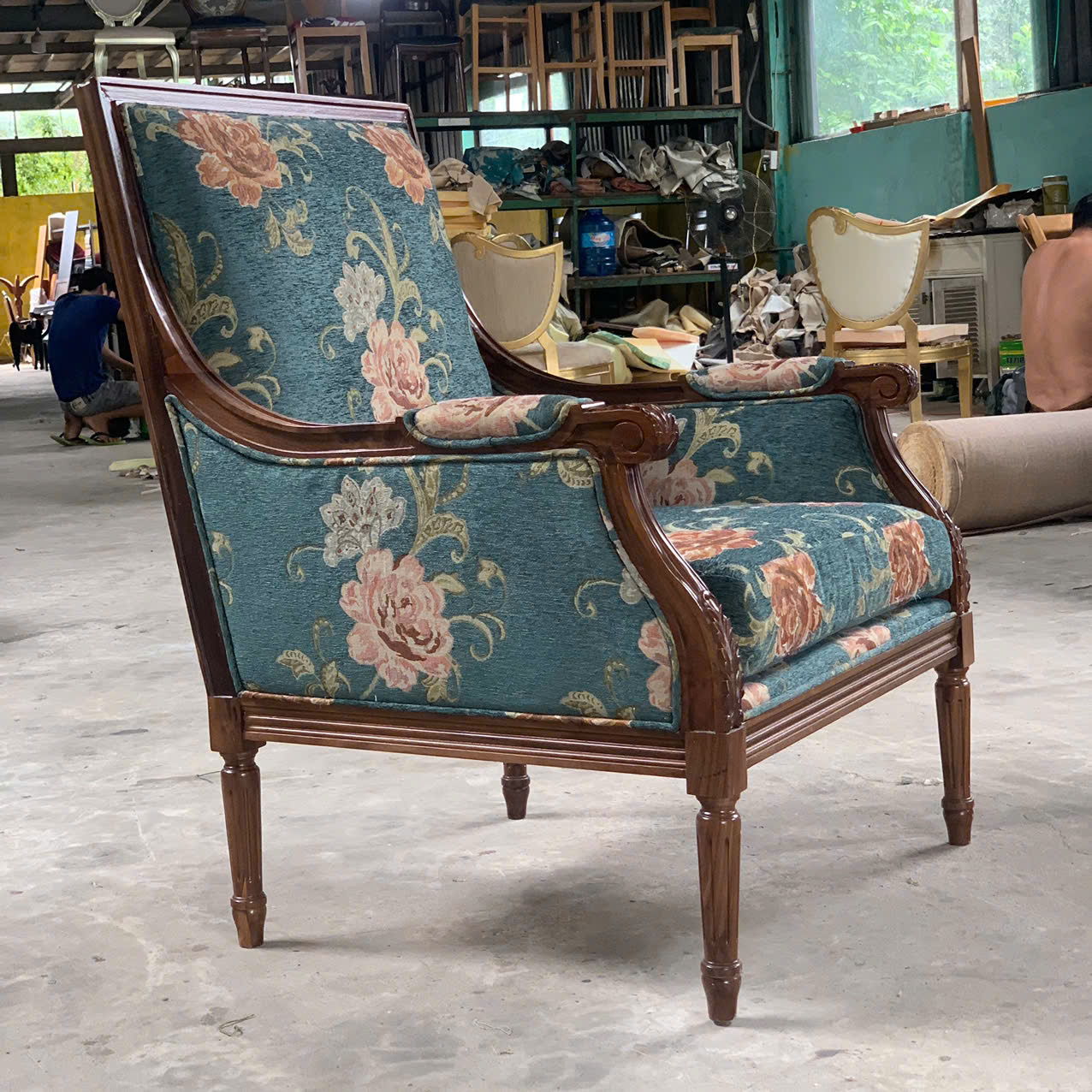 SOFA ĐƠN LOUIS XVI GỖ WALNUT ( GỖ ÓC CHÓ)