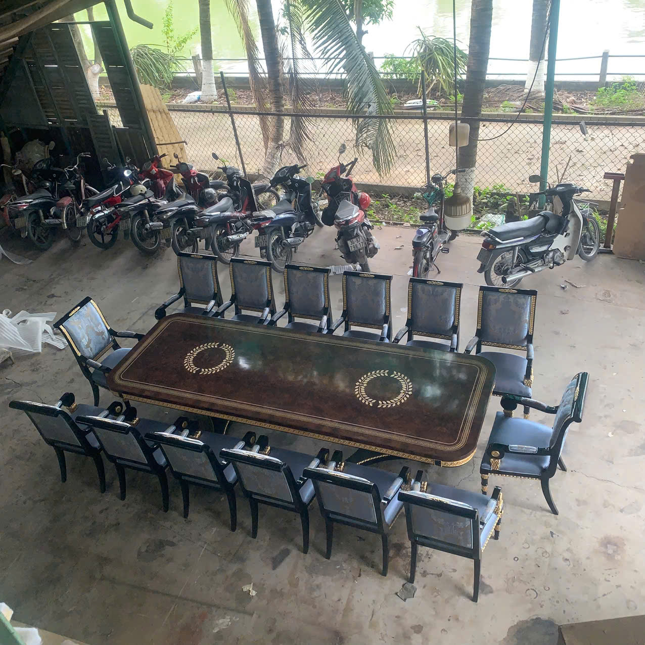 BỘ BÀN ĂN CỔ ĐIỂN CHỮ NHẬT WELLINGTON PHONG CÁCH Ý