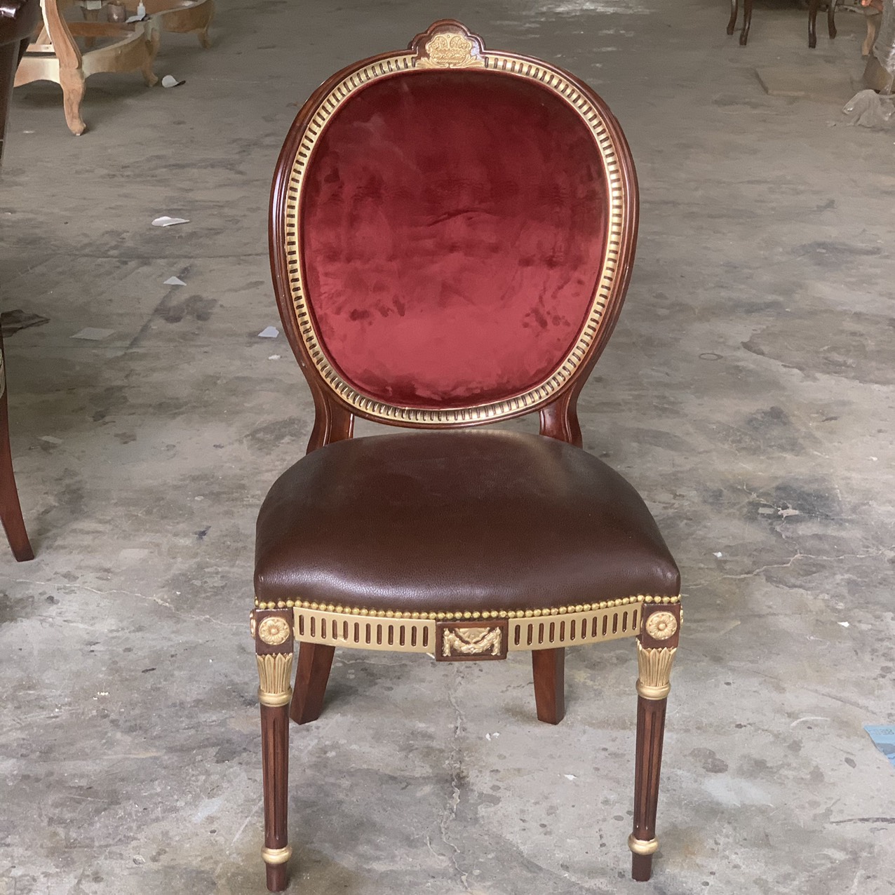 Ghế ăn cổ điển Louis King Chair