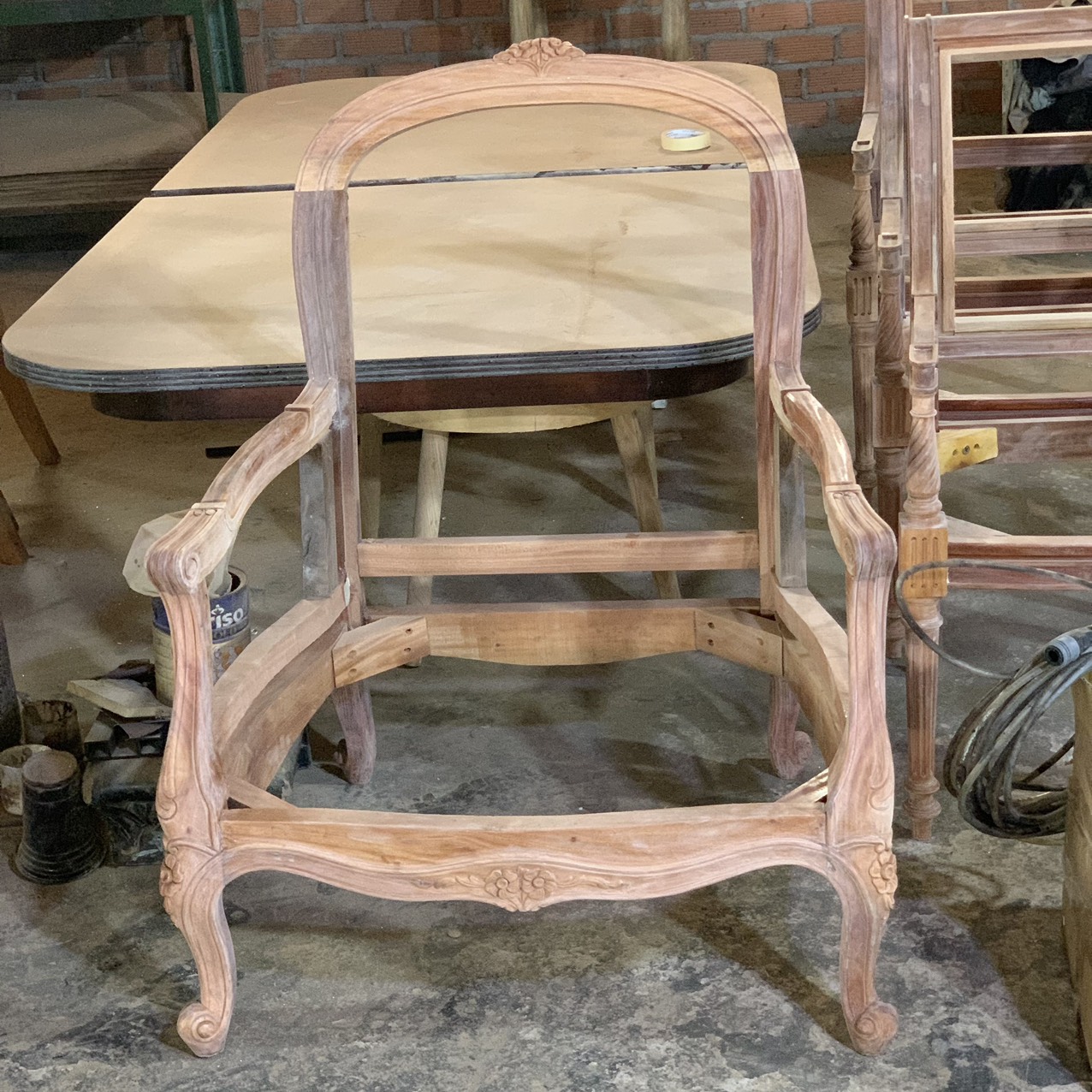 khung ghế sofa đơn cao cấp Louis 15