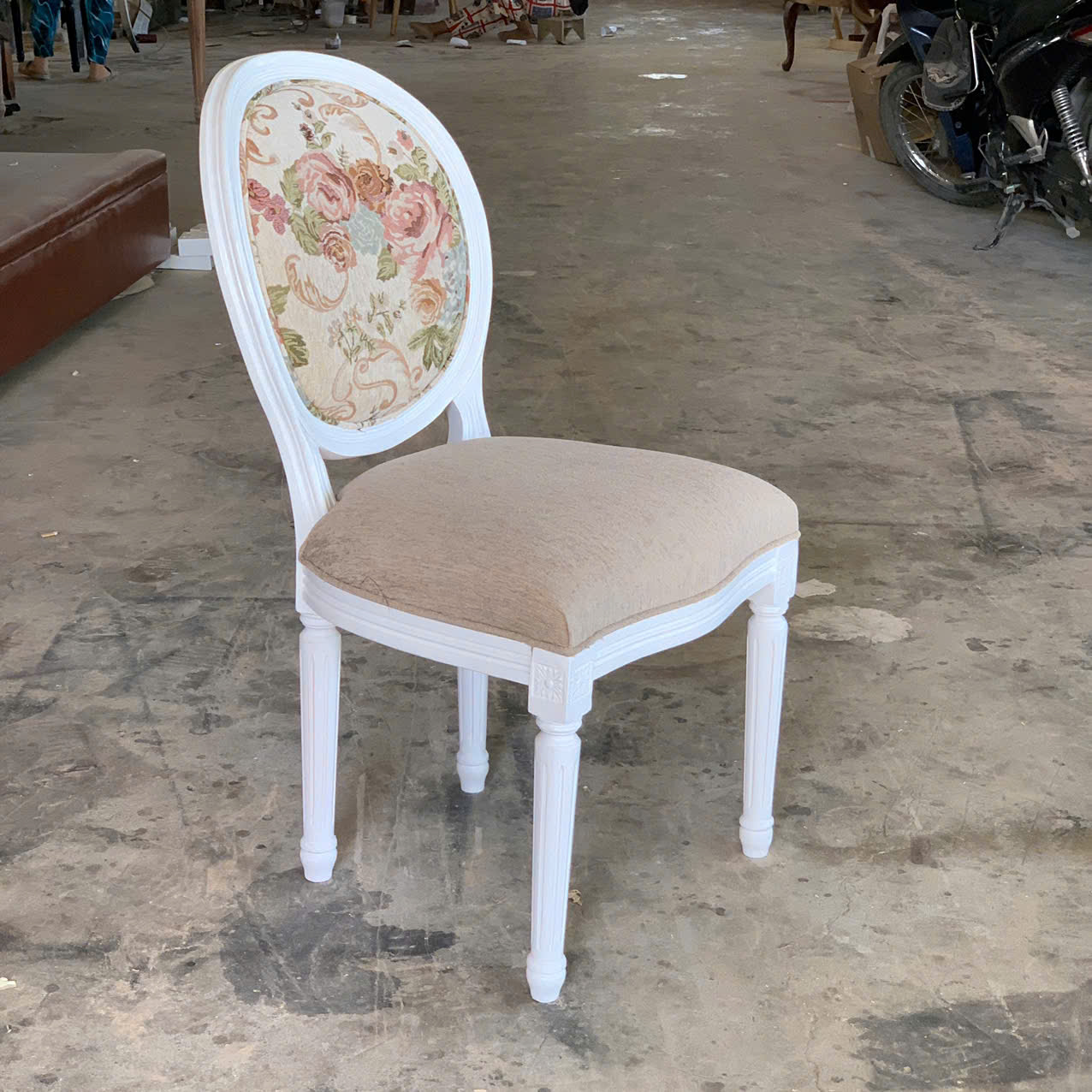 Ghế ăn Louis 16 không tay tựa lưng oval