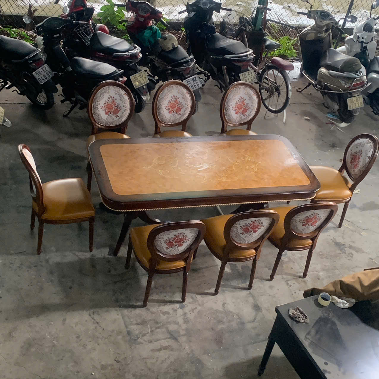 Bộ bàn ăn cổ điển phong cách Wiliam IV