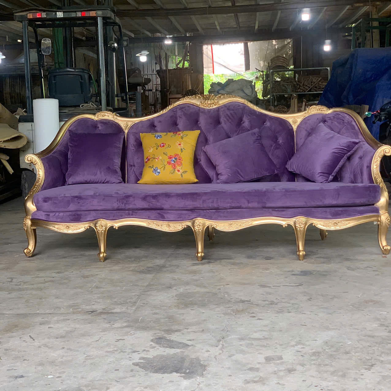Sofa dài cổ điển Louis 15