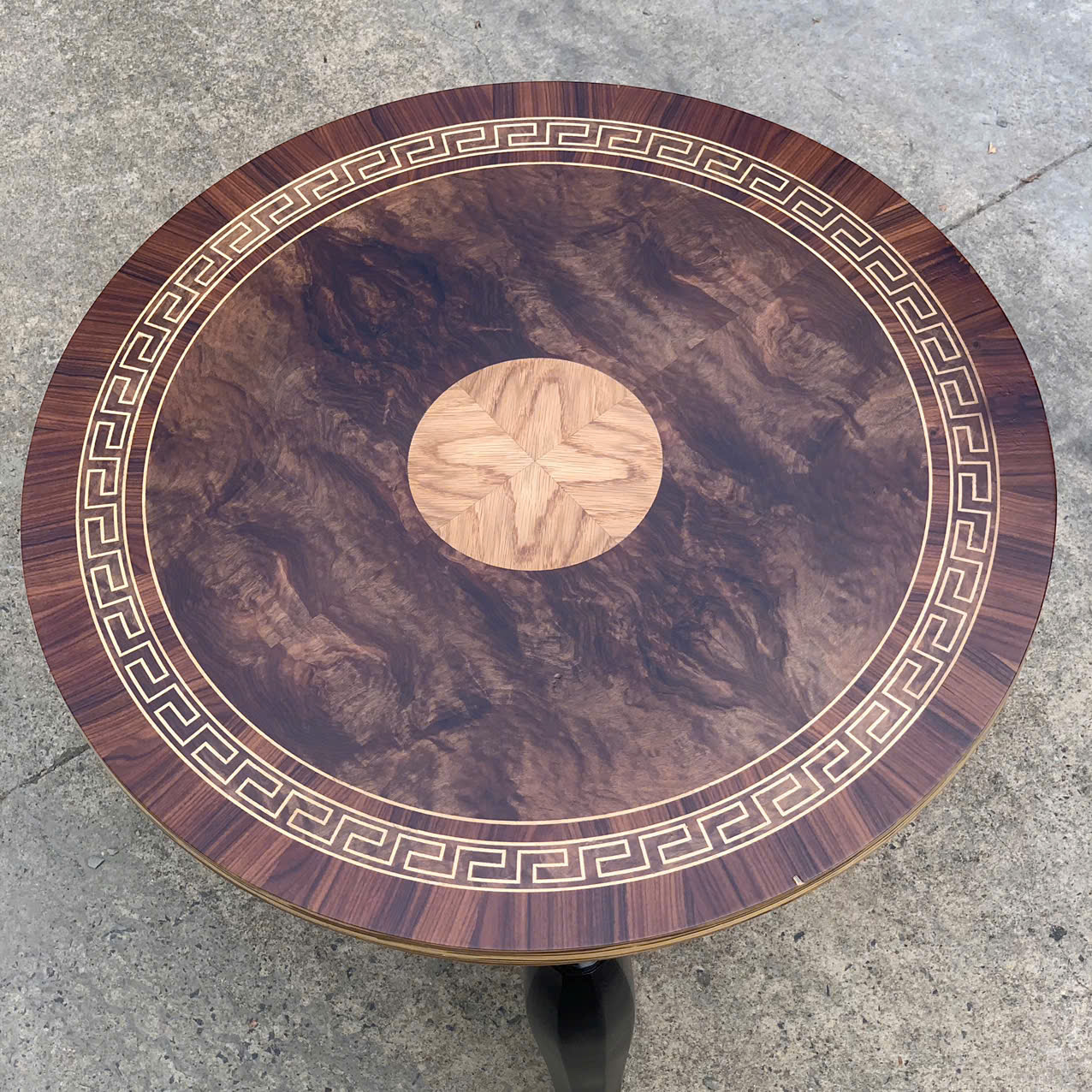 bàn trà góc tân cổ điển ép nu vân gỗ Walnut Burl 