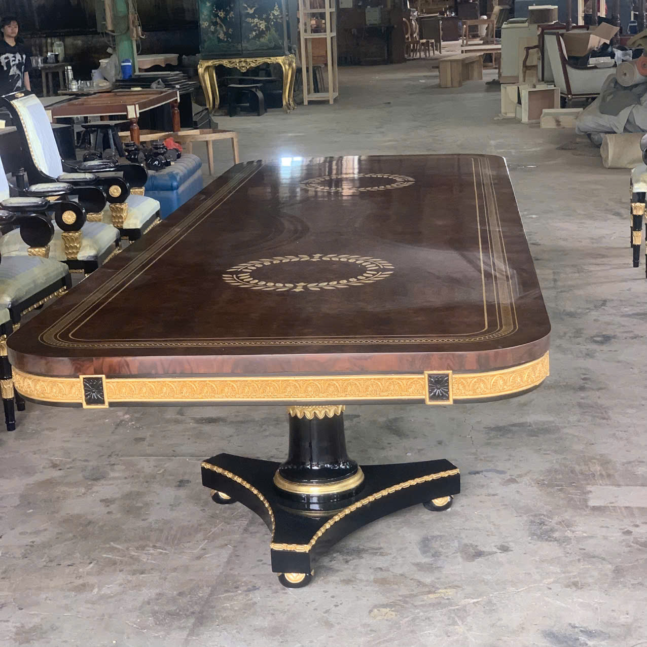 Bàn ăn cổ điển chữ nhật Wellinton