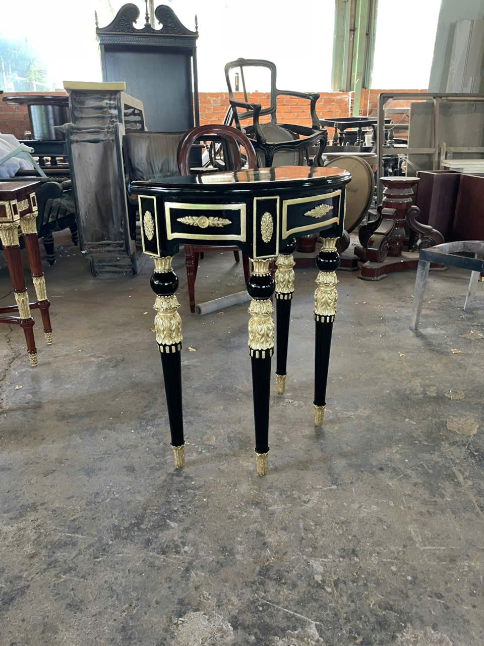 bàn console cổ điển Châu Âu phong cách cổ điển Ý