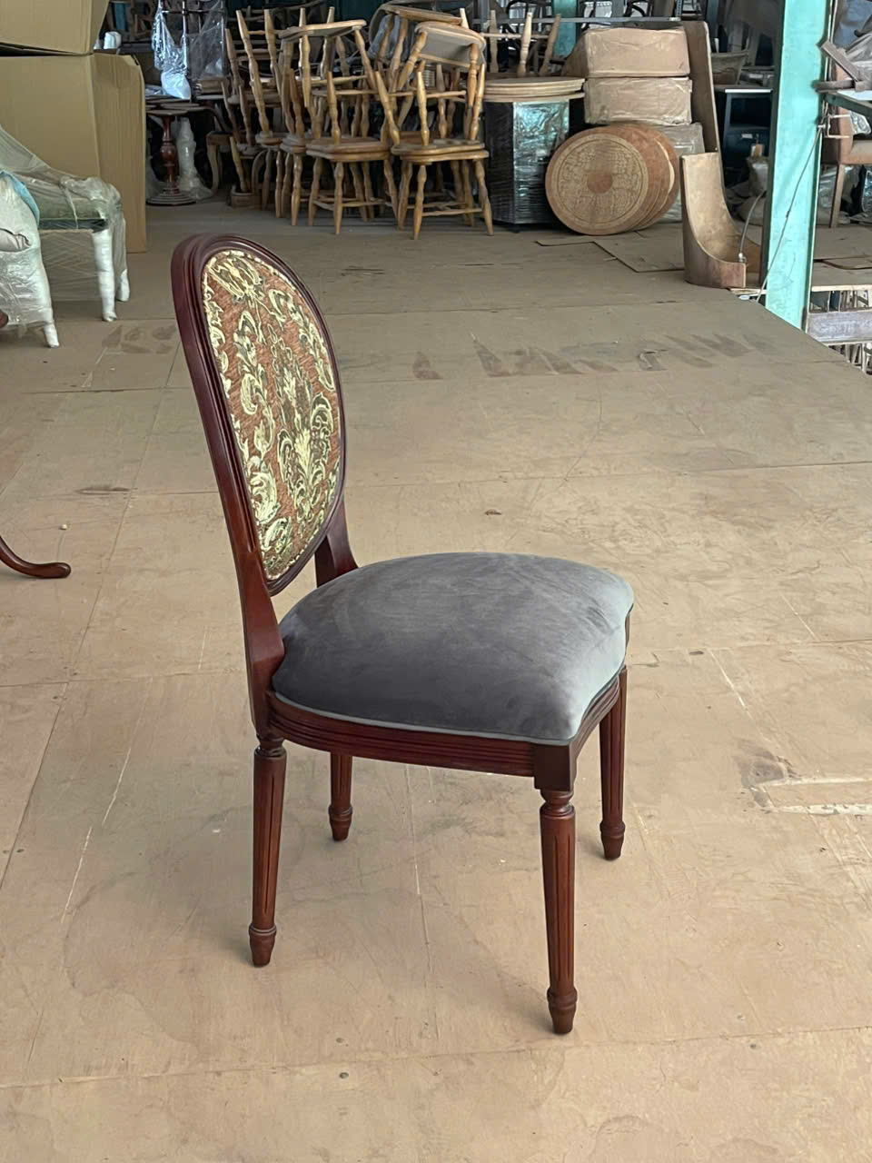 ghế-ăn-cổ-điển-louis16-không tay