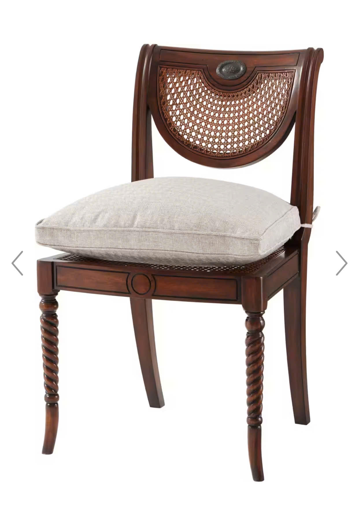 ghế ăn cổ điển Lady Emily’s Favourite không tay