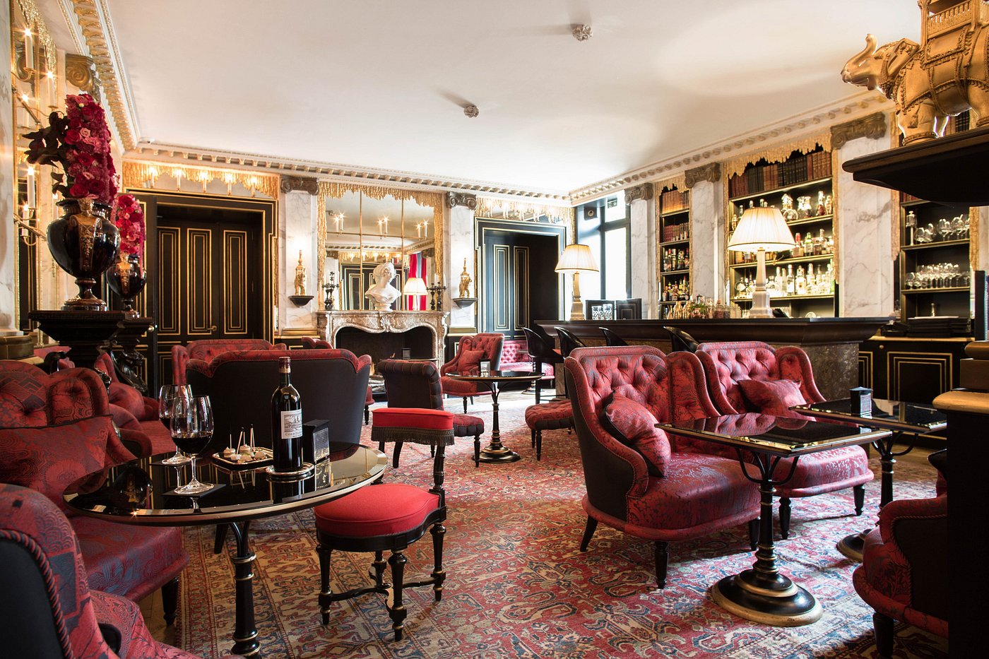 khách sạn La Réserve Paris, nội thất cổ điển châu âu