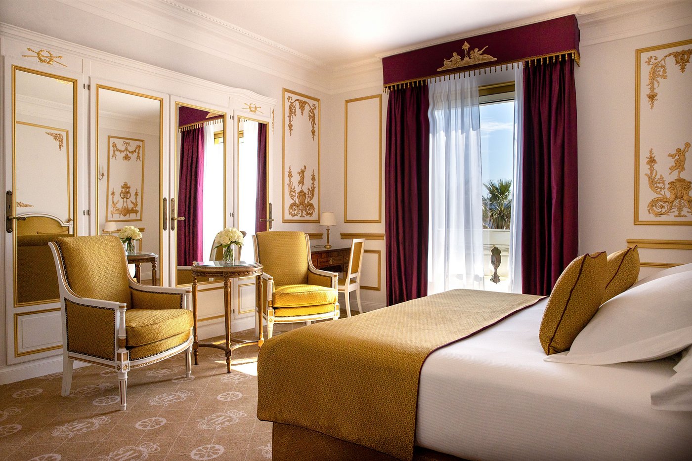 Khách sạn Le Negresco - nội thất louis XVI