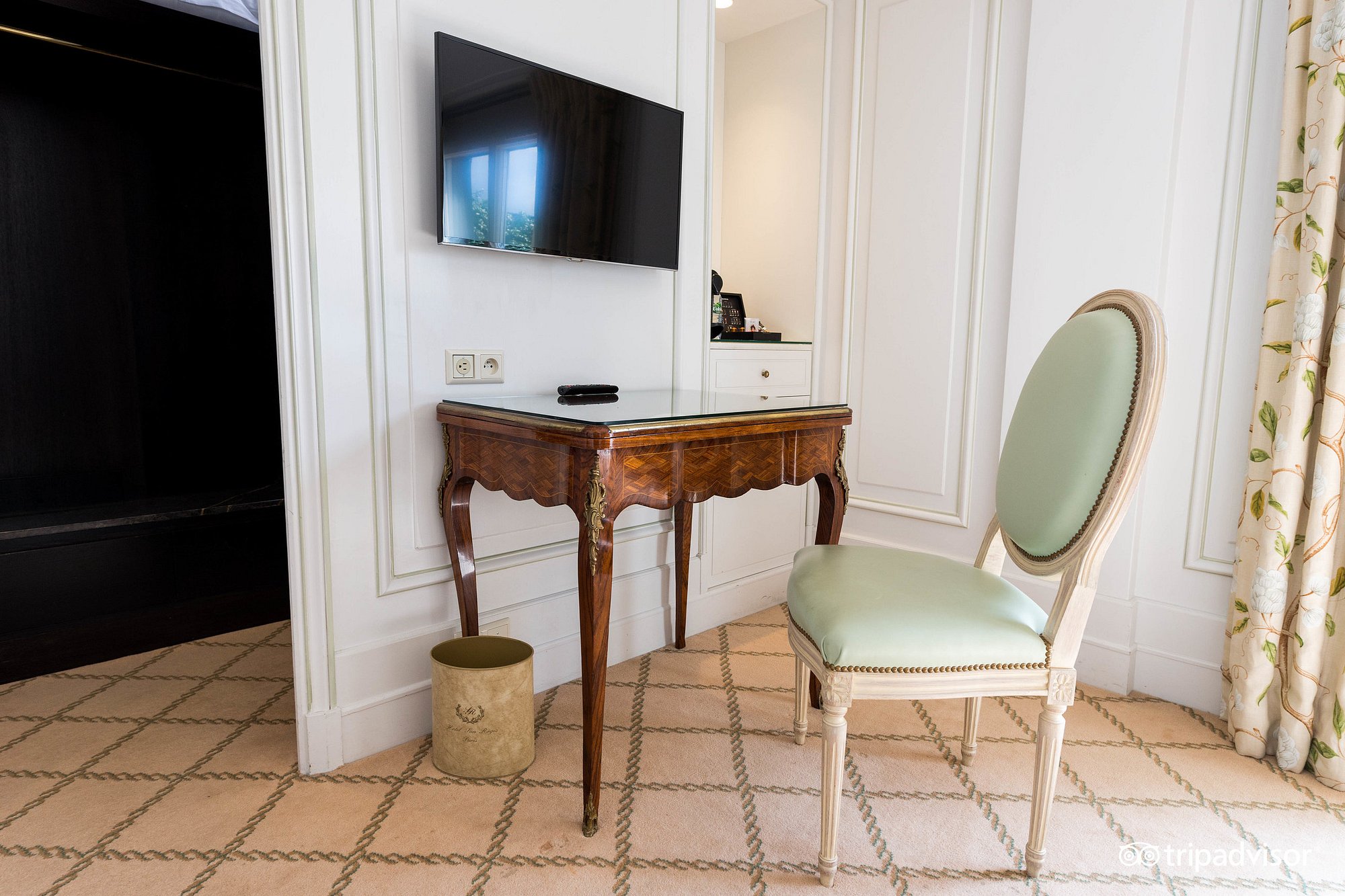 bàn viết, bàn làm việc cổ điển châu âu