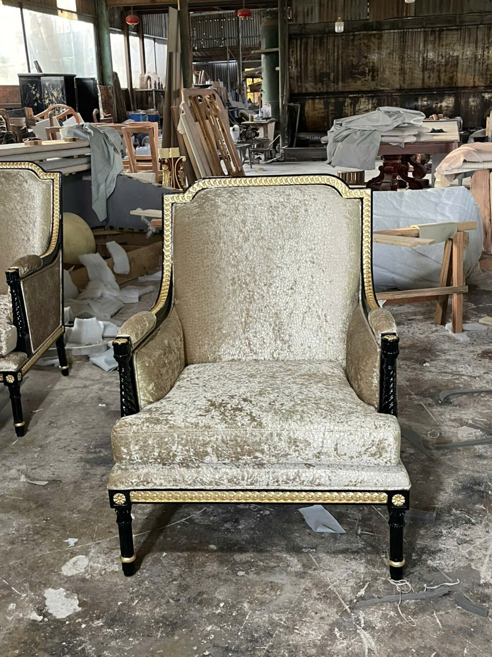 SOFA ĐƠN CỔ ĐIỂN KATI LOUIS 16 PHONG CÁCH HOÀNG GIA